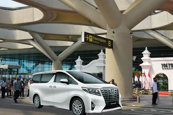 Hindari stres menjelang penerbangan dengan layanan Drop Bandara kami. Nikmati perjalanan cepat dan nyaman dari rumah ke bandara, memastikan Anda tiba tepat waktu tanpa repot mencari parkir.
